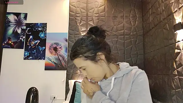 Snapshot of graceymilf666 chatting on 09/18/25, 11:13 graceymilf666 online show from 09/18/25, 11:13