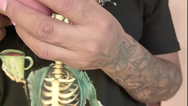 Snapshot of graceymilf666 chatting on 10/18/25, 11:34 graceymilf666 online show from 10/18/25, 11:34