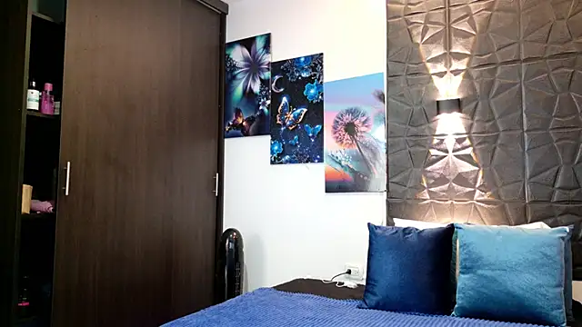 Snapshot of graceymilf666 chatting on 02/17/26, 12:02 graceymilf666 online show from 02/17/26, 12:02