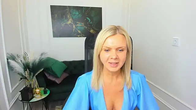 AgathaKlouin online show from 02/28/26, 11:32