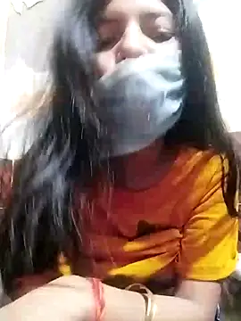 Snapshot of Hotty-Divya chatting on 01/18/25, 09:34 Hotty-Divya online show from 01/18/25, 09:34