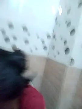 Snapshot of Hotty-Divya chatting on 09/18/25, 01:19 Hotty-Divya online show from 09/18/25, 01:19