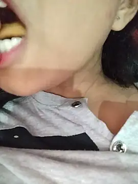 Snapshot of Hotty-Divya chatting on 05/31/26, 08:42 Hotty-Divya online show from 05/31/26, 08:42