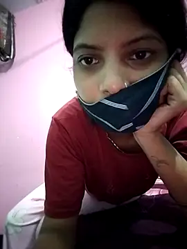 Snapshot of Hotty-Divya chatting on 10/22/25, 03:22 Hotty-Divya online show from 10/22/25, 03:22