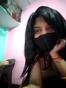 Hotty-Divya online show from 05/06/26, 03:16