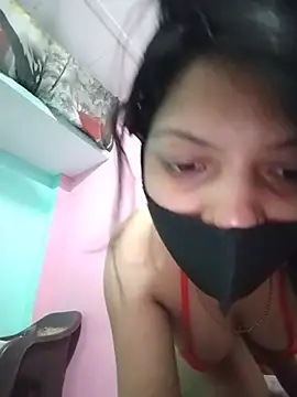 Hotty-Divya online show from 05/18/26, 04:07
