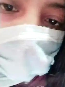 Snapshot of Hotty-Divya chatting on 01/15/25, 02:13 Hotty-Divya online show from 01/15/25, 02:13