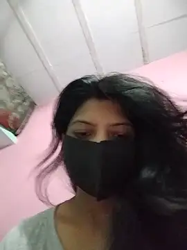 Snapshot of Hotty-Divya chatting on 06/17/26, 03:39 Hotty-Divya online show from 06/17/26, 03:39