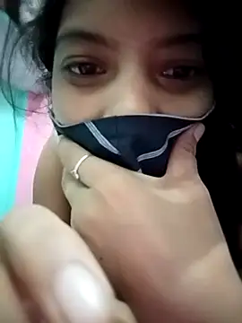 Snapshot of Hotty-Divya chatting on 09/26/25, 03:13 Hotty-Divya online show from 09/26/25, 03:13