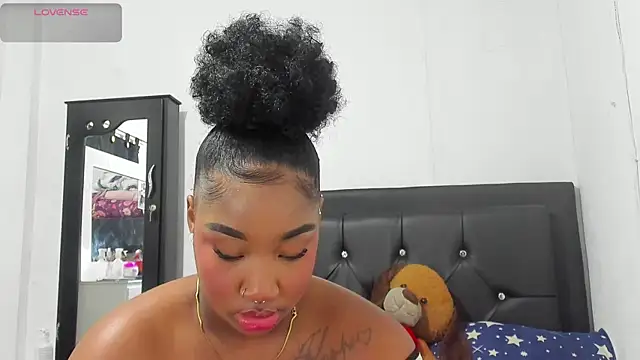 Natassha brown1 online show from 10/12/25, 02:24