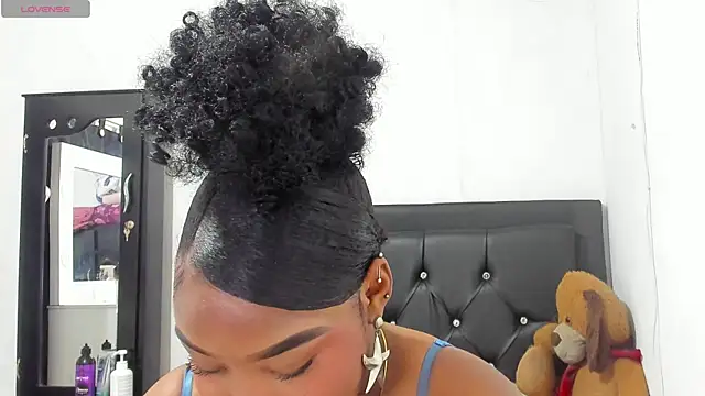 Natassha brown1 online show from 10/28/25, 11:03