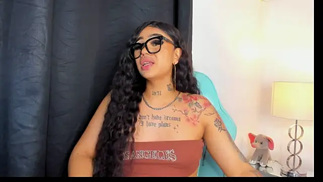 Mia Jansen online show from 03/18/25, 12:40