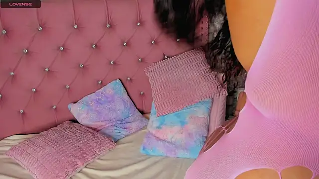 Mia Jansen online show from 11/08/25, 02:09