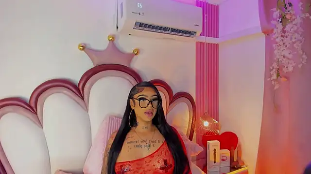 Mia Jansen online show from 07/04/26, 02:10