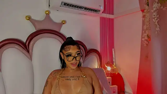 Mia Jansen online show from 07/28/26, 04:39