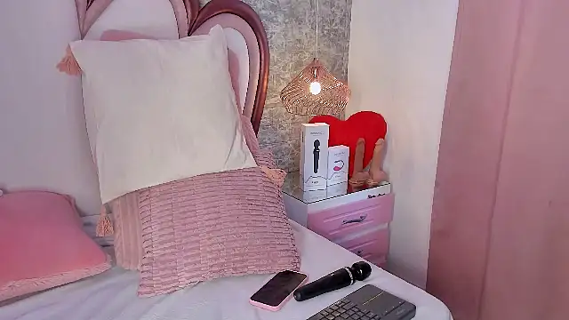 Mia Jansen online show from 03/18/26, 01:46