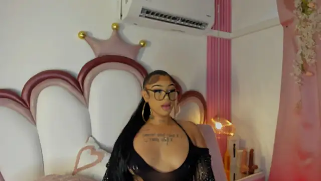 Mia Jansen online show from 07/21/26, 01:56