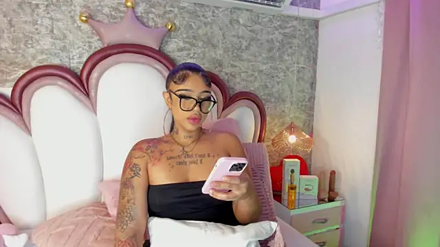 Mia Jansen online show from 03/04/26, 01:30