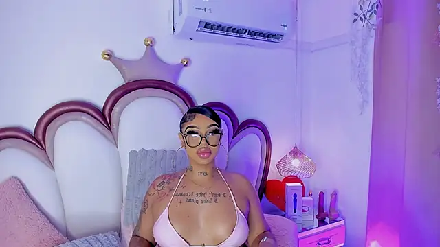 Mia Jansen online show from 05/24/26, 02:17