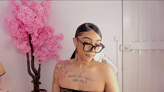 Mia Jansen online show from 02/10/25, 11:55