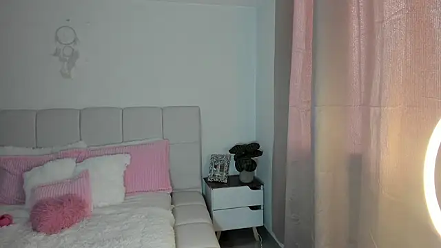 Ori valentina online show from 03/16/26, 08:55