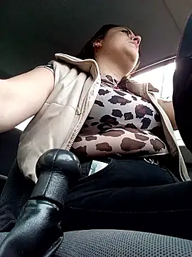 Lesly 10- online show from 09/17/25, 08:33