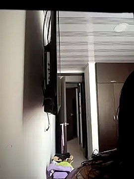 Lesly 10- online show from 01/15/26, 03:48