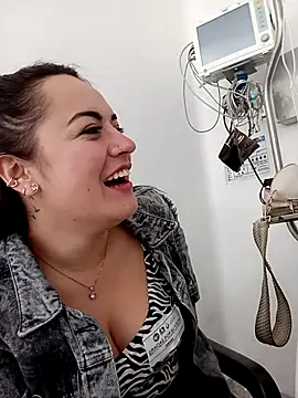 Lesly 10- online show from 10/09/25, 05:46