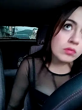 Lesly 10- online show from 10/26/25, 10:43