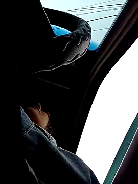 Lesly 10- online show from 10/17/25, 07:48