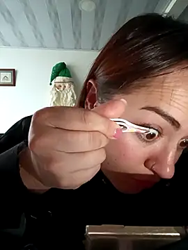 Lesly 10- online show from 11/12/25, 06:01