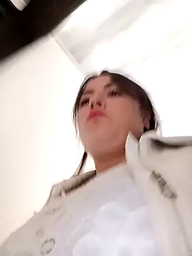 Lesly 10- online show from 09/22/25, 07:09