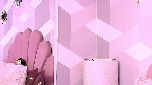 KylieMonnett online show from 11/14/25, 09:18