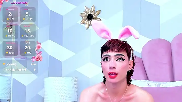 Snapshot of KylieMonnett chatting on 03/16/25, 12:45 KylieMonnett online show from 03/16/25, 12:45