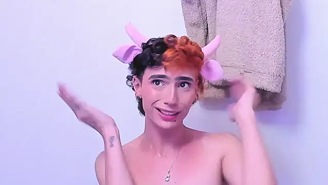 KylieMonnett online show from 04/15/26, 02:50