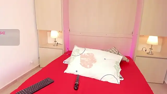 EmilyyStuart online show from 10/21/25, 04:12