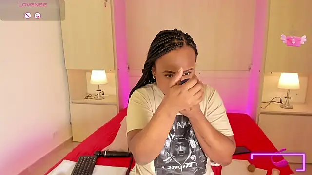 EmilyyStuart online show from 10/07/25, 04:13