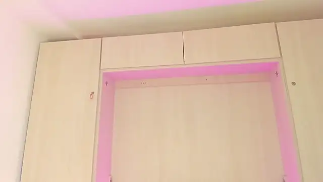 EmilyyStuart online show from 12/16/25, 04:06