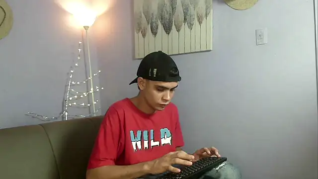 zacariasss  online show from 10/15/25, 03:27