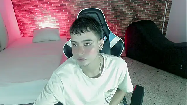 zacariasss  online show from 09/21/25, 03:11