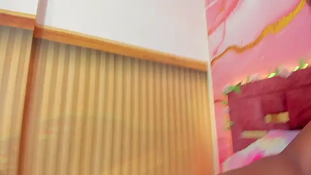 melody paris online show from 03/27/26, 11:00