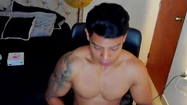 Andrew wolf7 online show from 11/26/25, 01:11