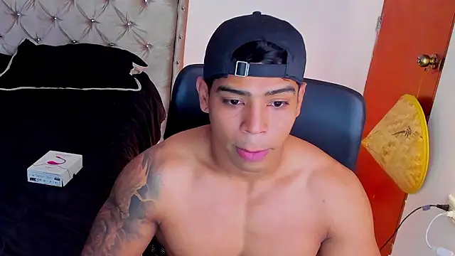 Andrew wolf7 online show from 01/08/26, 12:27