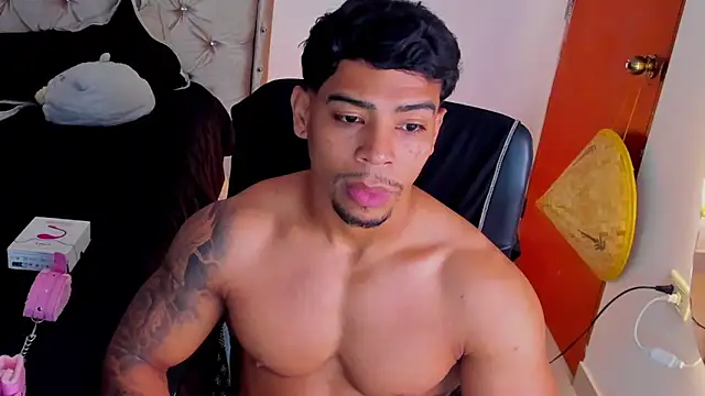 Andrew wolf7 online show from 12/21/25, 08:31