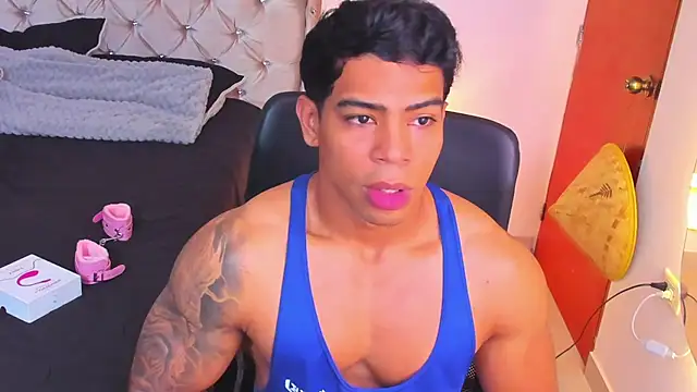 Andrew wolf7 online show from 02/01/26, 04:49