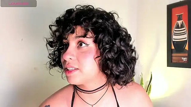 adriannyp 1 online show from 04/22/26, 12:01