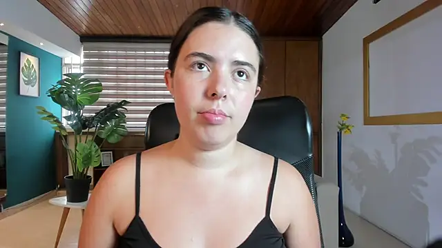 Lyssa Muller online show from 11/27/25, 01:22