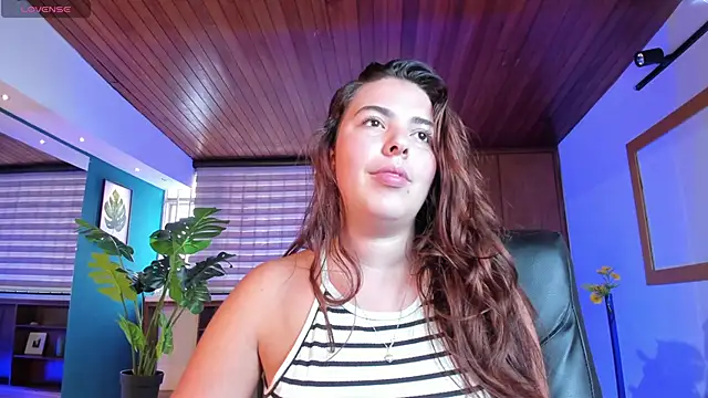 Lyssa Muller online show from 10/09/25, 01:22