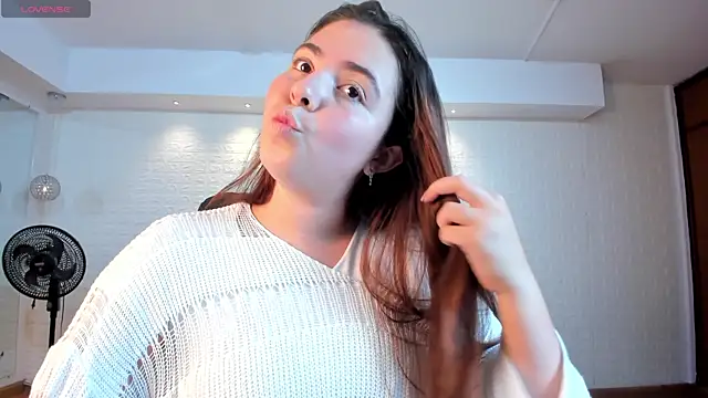 Lyssa Muller online show from 11/10/25, 04:56