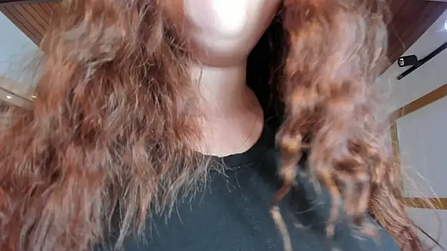 Lyssa Muller online show from 12/05/25, 01:53